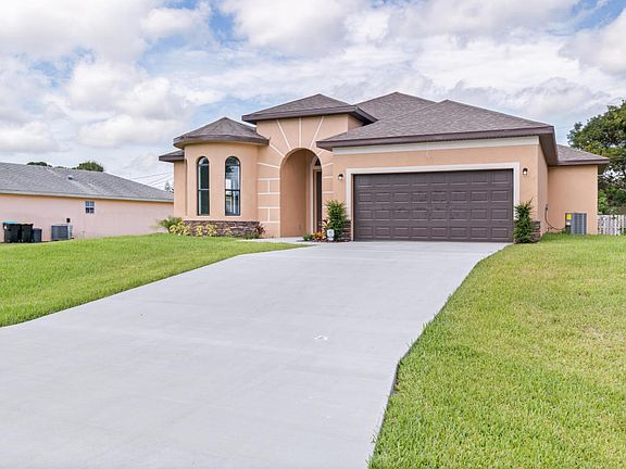 2nd image of 785 Seven Gables Cir SE
