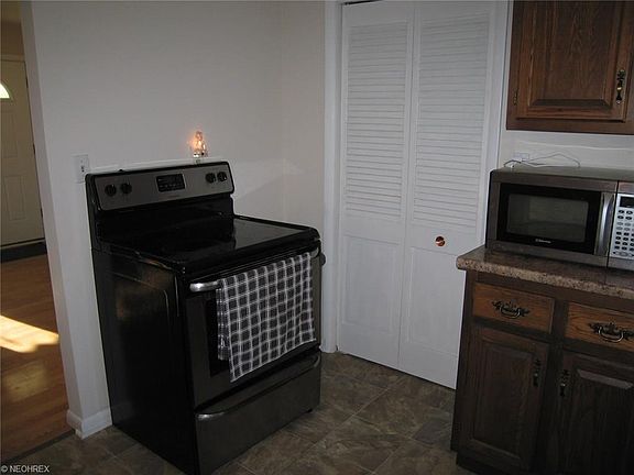 4th image of 1847 Rocklyn Dr
