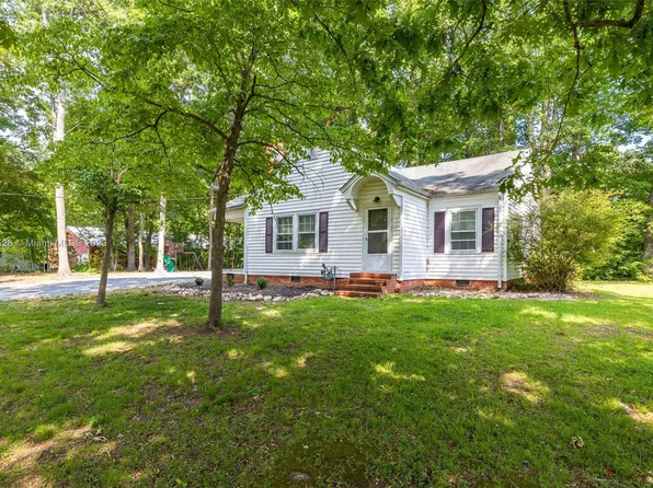 1106 N Main St, Randleman, NC 27317