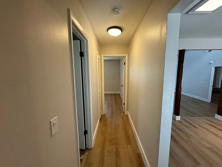 107 S Deerwood Ave — Photo 16