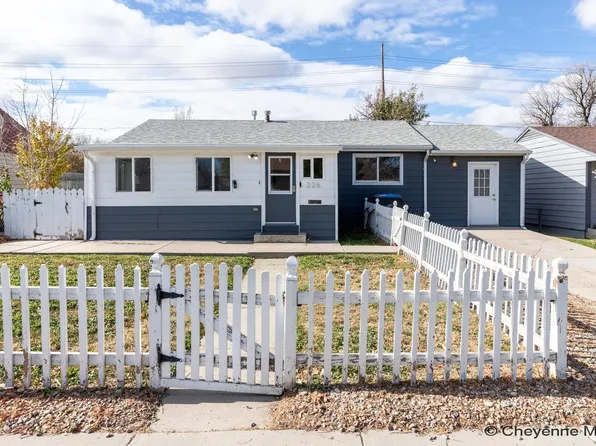 226 Stinson Ave, Cheyenne, WY 82007
