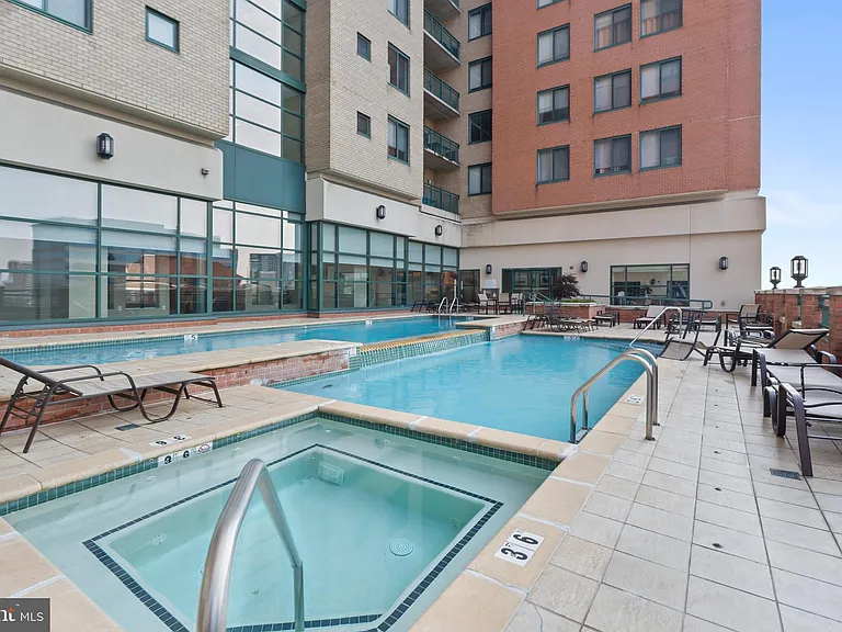 414 Water St #2903 — Photo 35