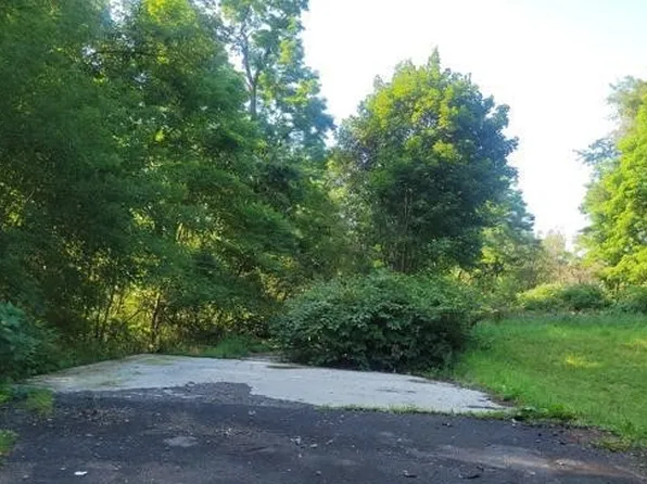 1074 River Rd, Binghamton, NY 13901