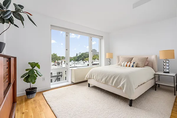 Sold by Compass | media 5