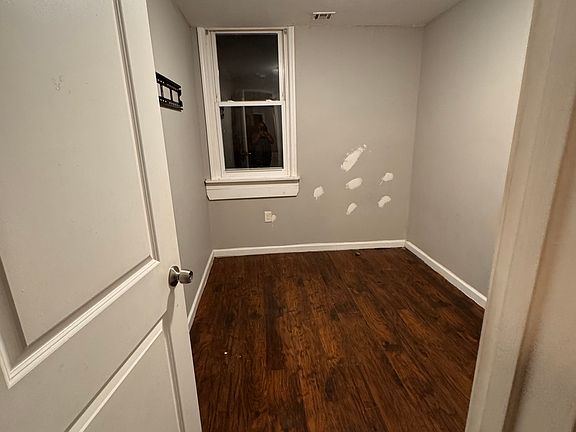 2nd image of 847 S 17th St #1L