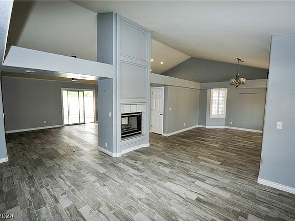 5th image of 4024 Forest Knoll Ln