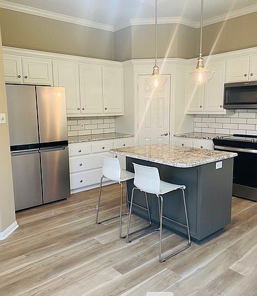 3rd image of 3816 Whispering Oaks #1