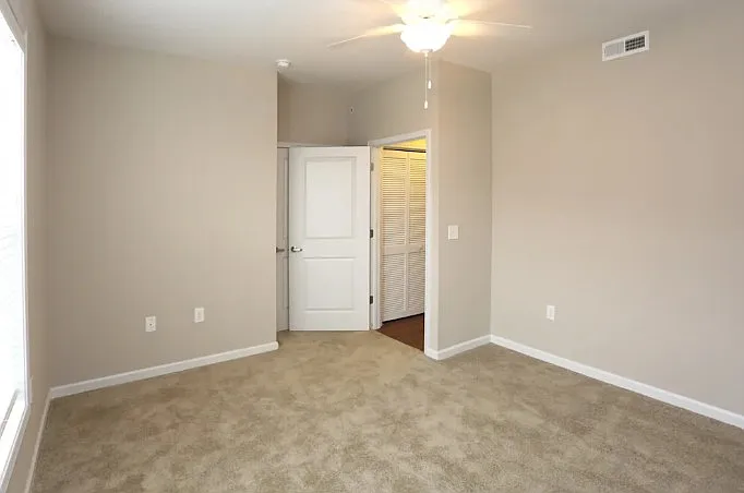 The Aspen Apartments — Photo 5
