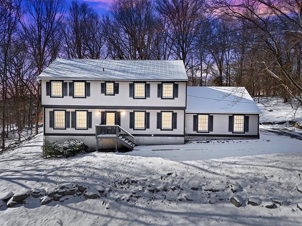 1st image of 301 Meadowbrook Heights Drive