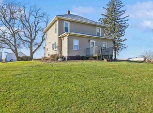 2571 York Ave, Winthrop, IA 50682