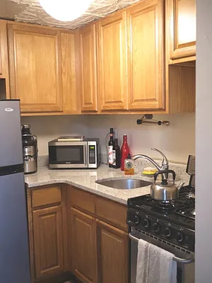 Rented by Compass | media 10