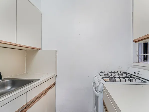 1840 East 13th Street image 15 of 24