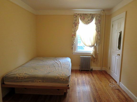 5th image of 3627 215th St