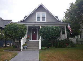 1518 42nd Ave SW, Seattle, WA 98116