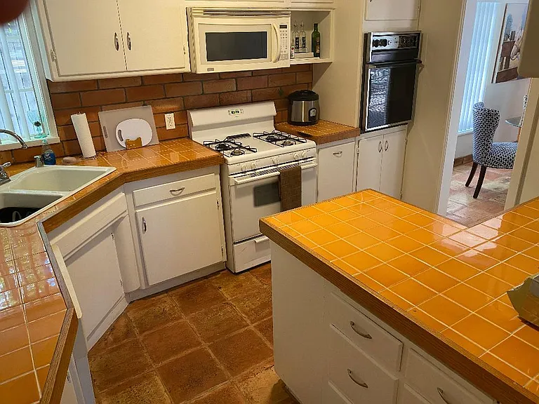 La Casa — Photo 28