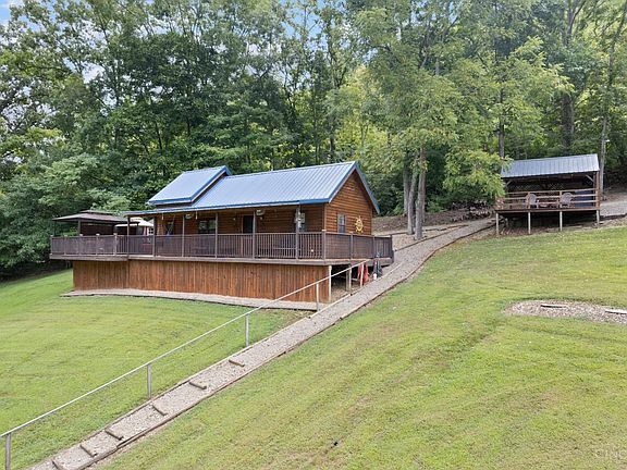 5th image of 2703 Eagle Creek Dr