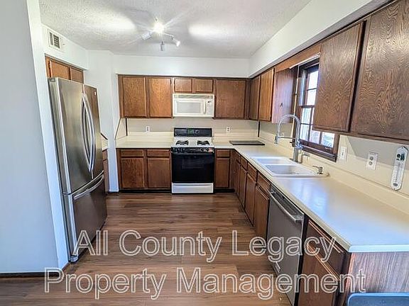 2nd image of 3787 Etna Dr