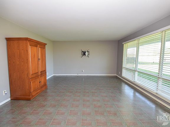 4th image of 10975 W County Road 850 N