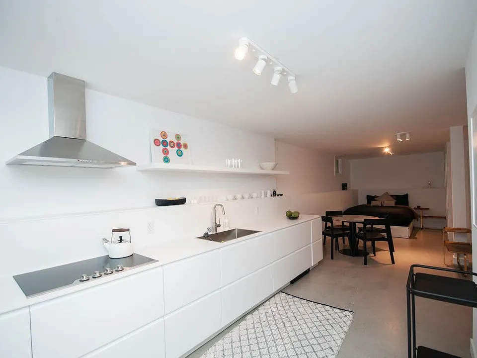 563 Union St #2