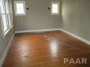 808 Spring St, Washington, IL 61571