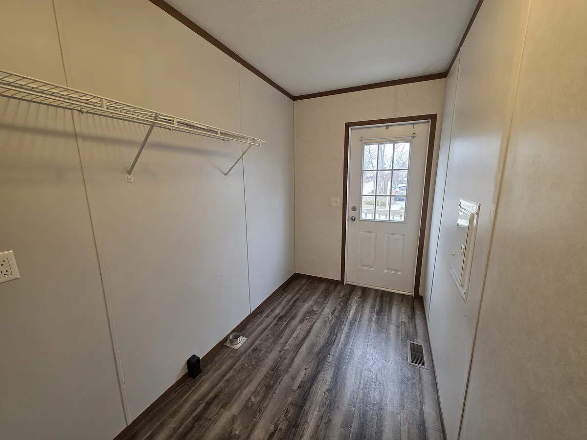Building Photo - 700 W Ridgeway Ave #341