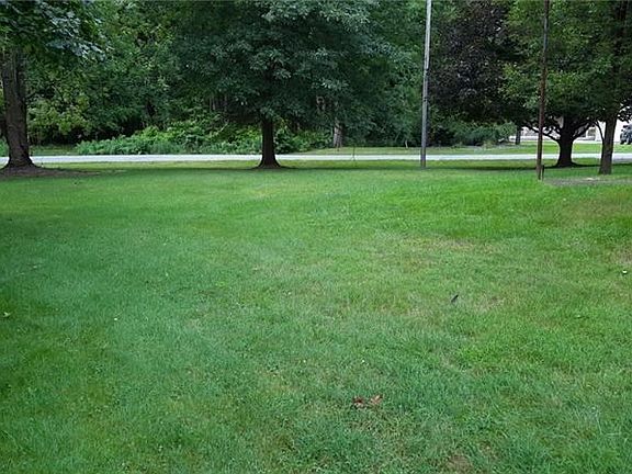 2nd image of 26 Sunnybrook Dr