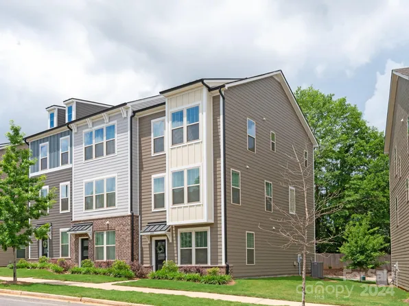 220 Judson Ave, Charlotte, NC 28208