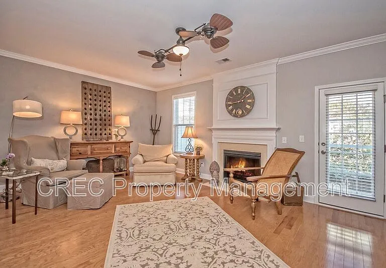 3639 Bagley Dr — Photo 11