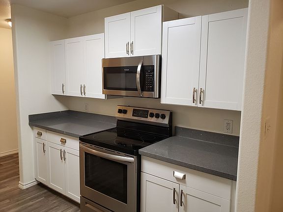 3rd image of 124 S 14th St