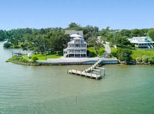 157 Deer Island Rd, Swansboro, NC 28584