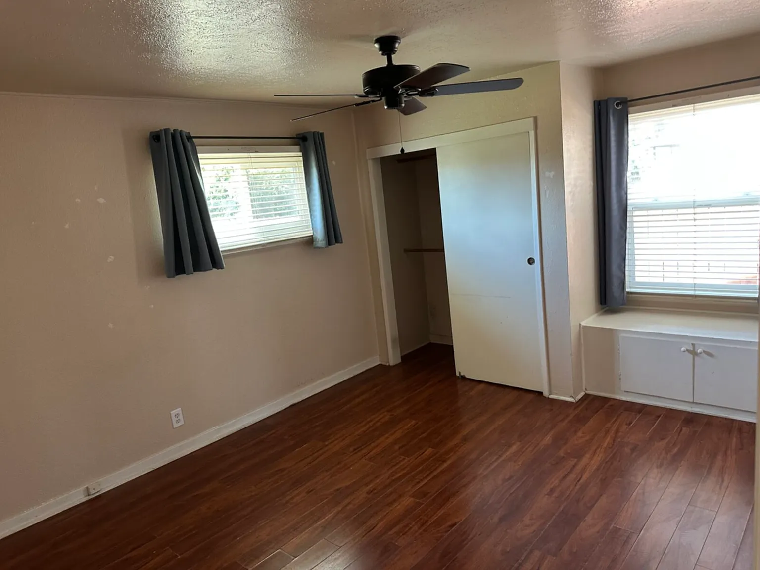 2 bed, 1.0 bath, $1,695 — Photo 4