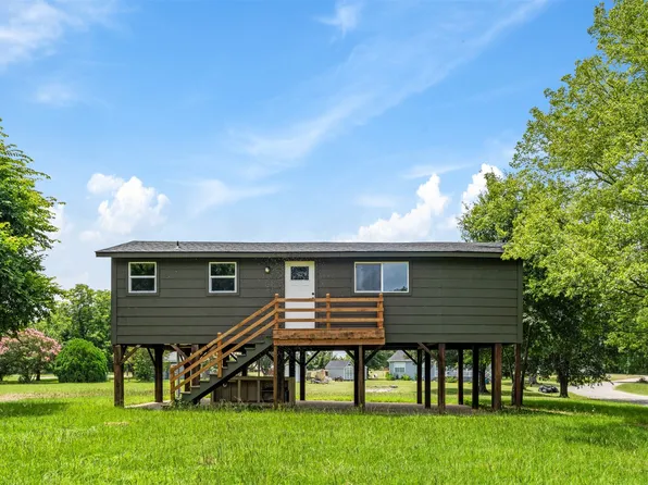 16320 Saint Paul Dr, Malakoff, TX 75148