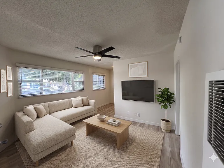 10300 National Blvd — Photo 12