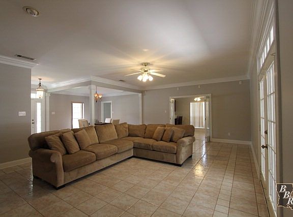 3rd image of 114 Valhi Blvd