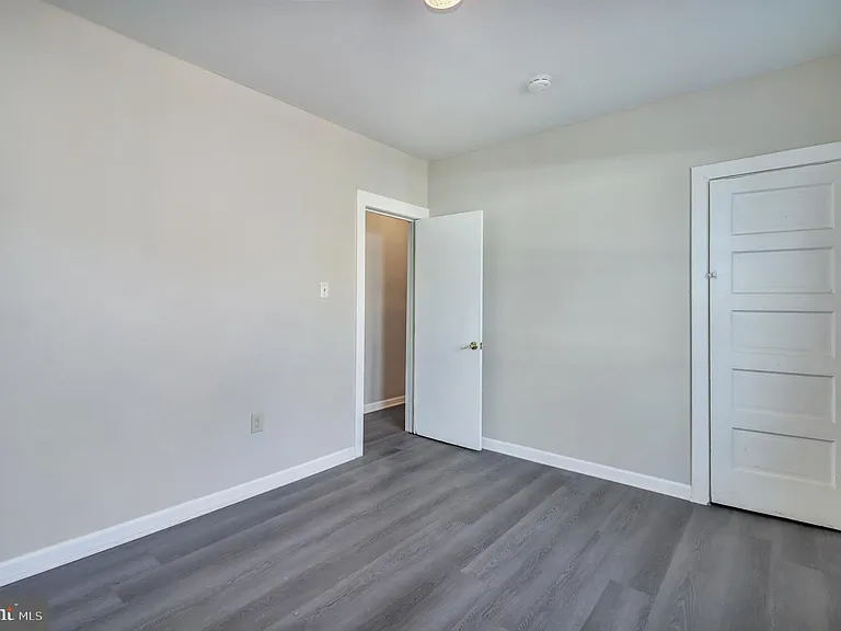 24 New Trent St — Photo 25