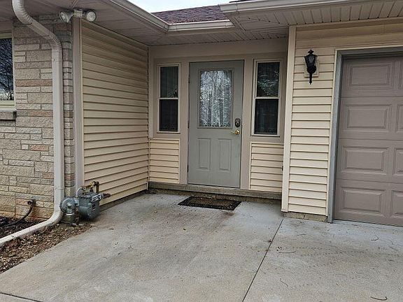 4th image of N2285 County Rd D ROAD