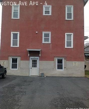 2nd image of 2136 Washington Ave APT 4