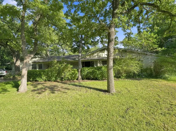 5744 Danciger Dr, Fort Worth, TX 76112