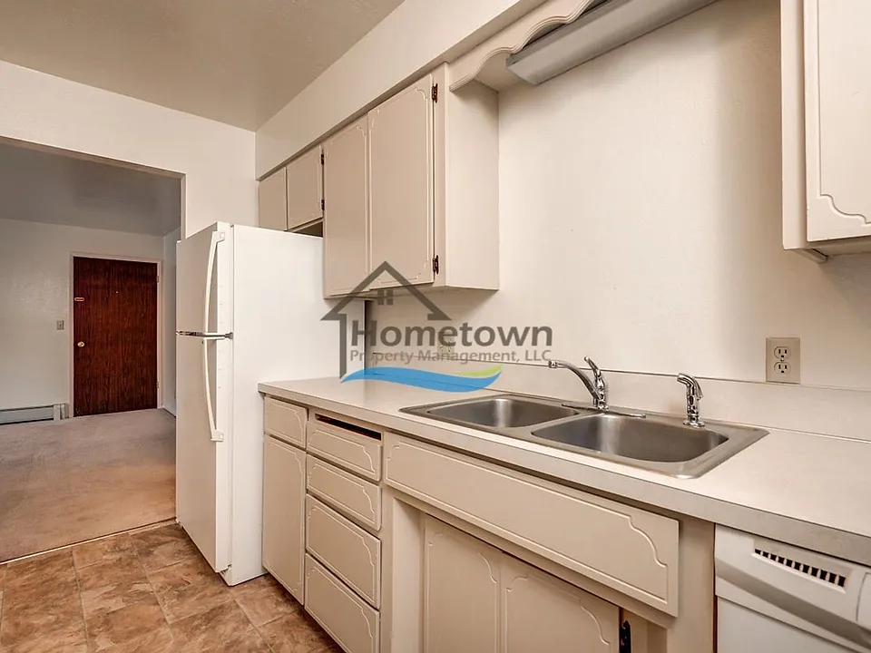 2432 & 2433 E Stowe Ct