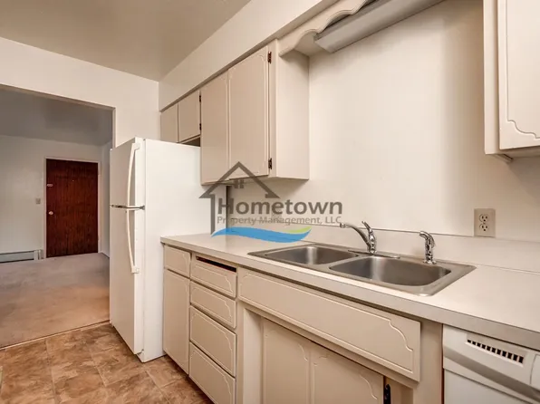 Stowe Court Apartments, 2432 & 2433 E Stowe Ct #5, Coeur D Alene, ID 83814