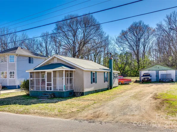 102 Fire Dr, Belmont, NC 28012