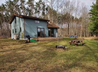 E1860 Nelson Rd, Iola, WI 54945