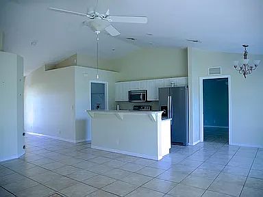 1st image of 2614 NE 2nd Ave
