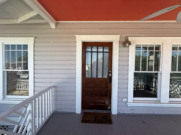 4th image of 12850 Whiddon Ave