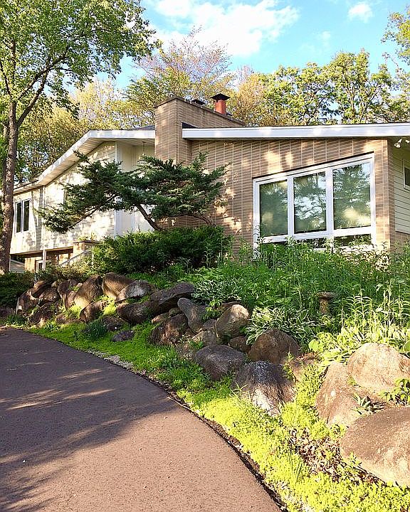 Make this your new home.