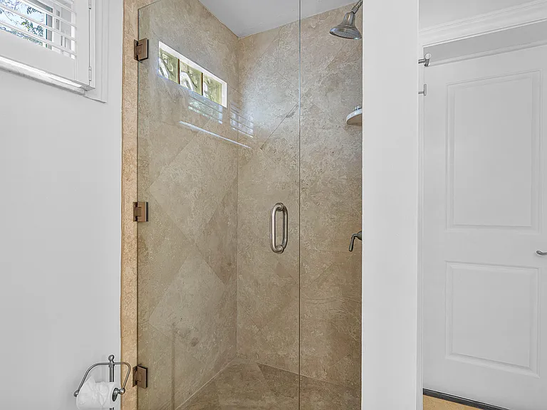 820 Palm Trl — Photo 31