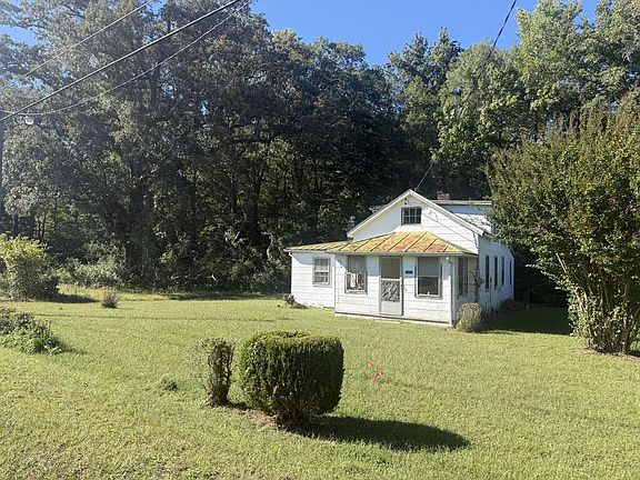 2nd image of 1693 Mundy Point Rd