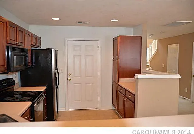 11307 Morgan Valley Ln — Photo 5