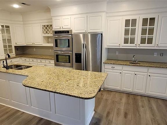 4th image of 155 Tara Blvd