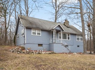 123 Glen Rd, Highland Lakes, NJ 07422